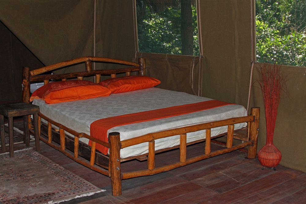 Отель Africa Safari Camp Mloka Экстерьер фото