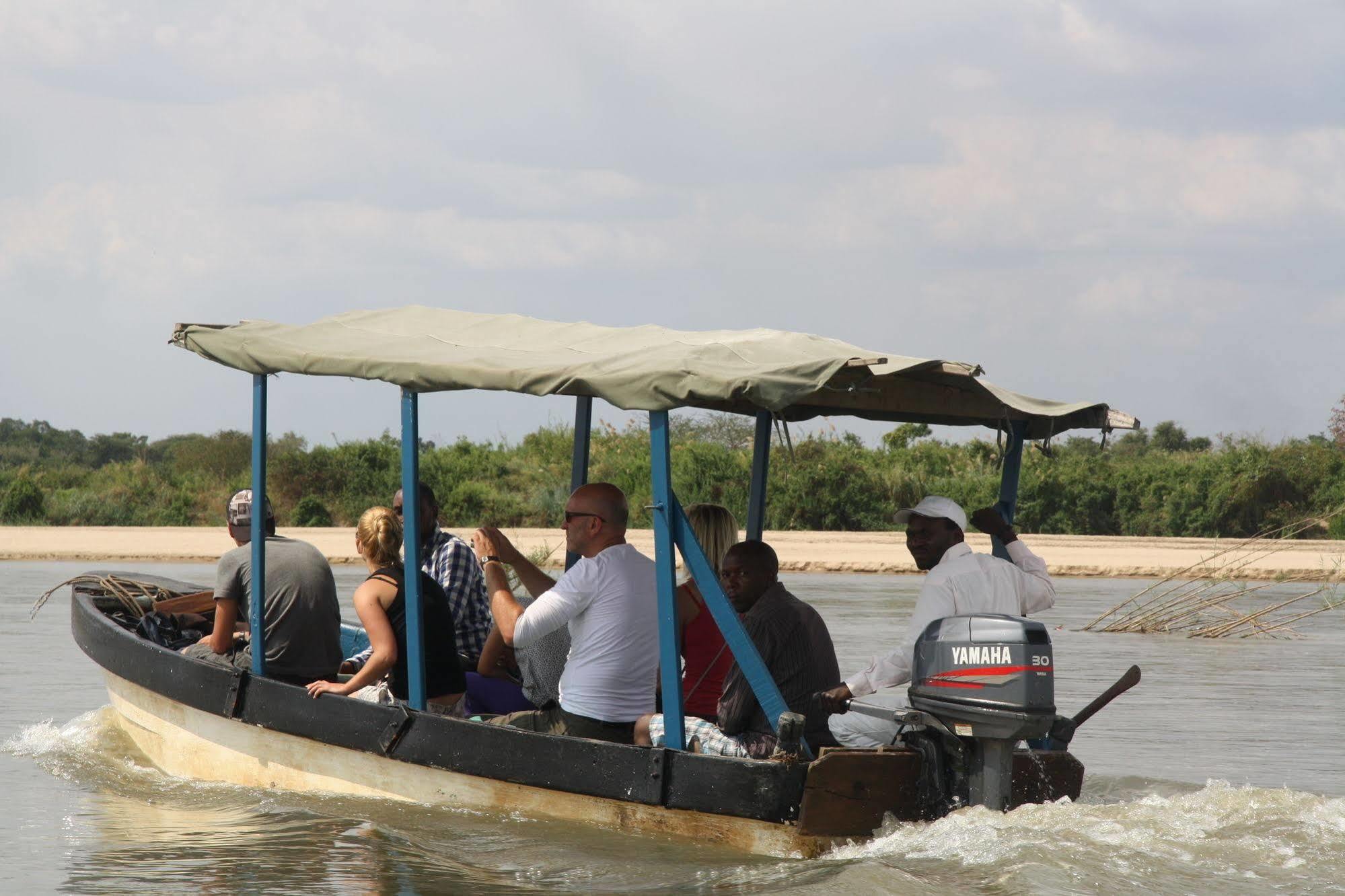 Отель Africa Safari Camp Mloka Экстерьер фото